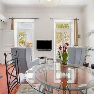 Appartement Avec Balcon, Bord Du Canal, Wifi.