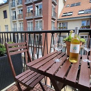 Appartement à 3 Chambres à Coucher