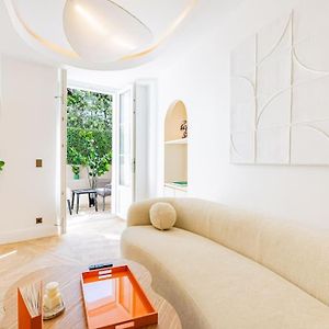 Appartement à 2 Chambres à Coucher