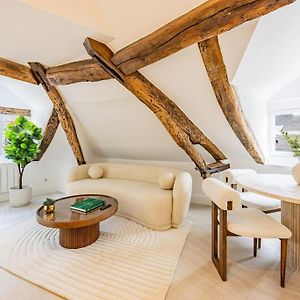 3 Bedrooms Sacree Coeur Place Du Tertre Montmartre