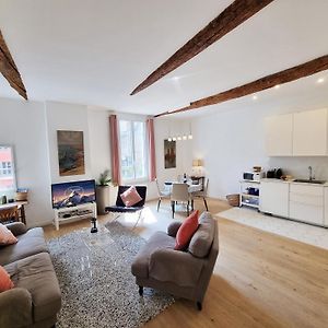 Appartement à 2 Chambres à Coucher
