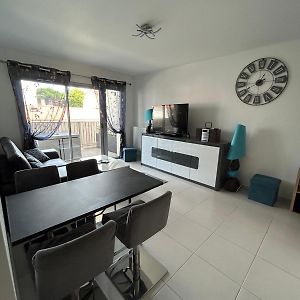 Appartement à 2 Chambres à Coucher