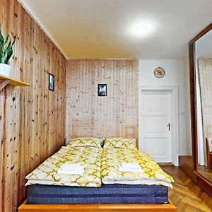 Appartement à 3 Chambres à Coucher