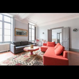 Appartement à 3 Chambres à Coucher