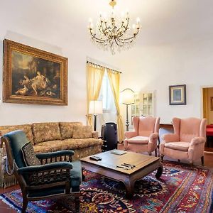 Appartement à 3 Chambres à Coucher