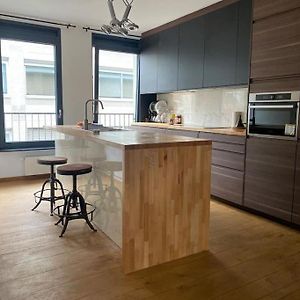 Appartement à 2 Chambres à Coucher