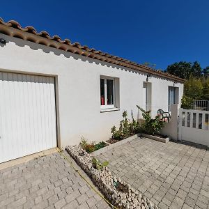 Villa à 2 Chambres à Coucher