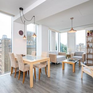 Chic & Stylish 2-Bed In The Heart Of London