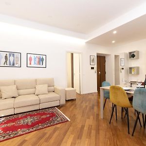 Appartement à 3 Chambres à Coucher