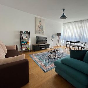 Appartement à 2 Chambres à Coucher