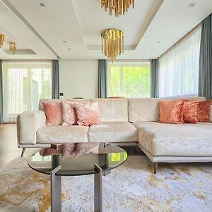Sun Hill Luxury Suites