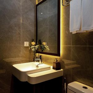 Appartement de Luxe à 2 Chambres à Coucher