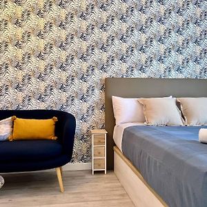 Apartment With Private Rooftop By Easytrip