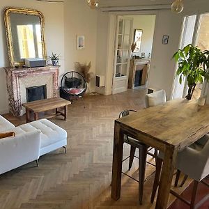 Appartement à 3 Chambres à Coucher
