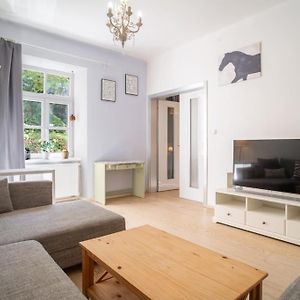 Appartement à 2 Chambres à Coucher