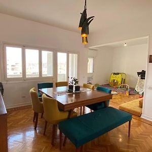 Appartement à 3 Chambres à Coucher