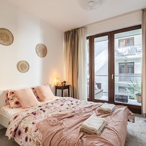 Appartement à 2 Chambres à Coucher