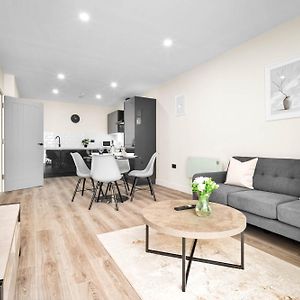 Appartement à 2 Chambres à Coucher