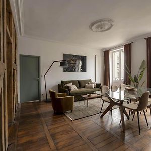 Appartement à 3 Chambres à Coucher