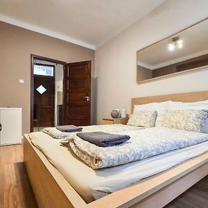 New City Life Apartment