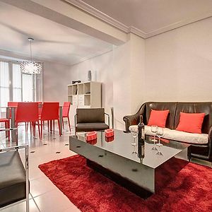 Appartement à 3 Chambres à Coucher