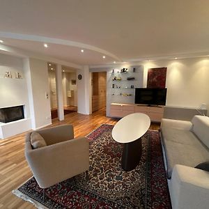 Appartement à 3 Chambres à Coucher