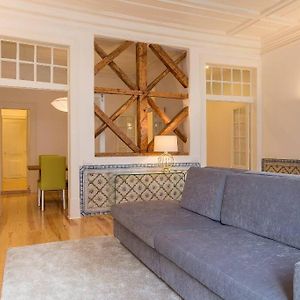 Appartement à 3 Chambres à Coucher