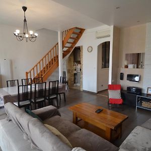 Appartement à 3 Chambres à Coucher