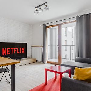 Premium Apartments In The Center Of Warsaw With Free Parking & Balcony