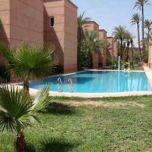Qaria Syahia Riad Camelia