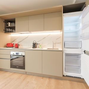 Appartement à 2 Chambres à Coucher