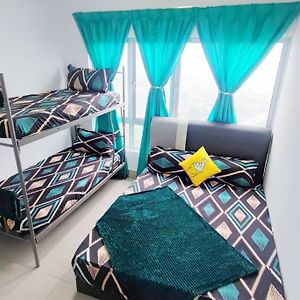 Appartement à 3 Chambres à Coucher