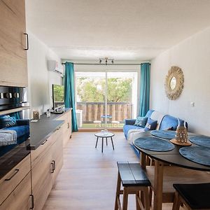 Joli Studio Cabine