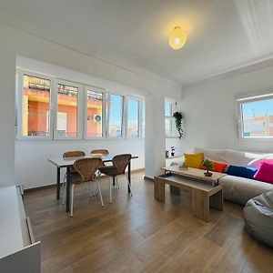 Appartement à 4 Chambres à Coucher