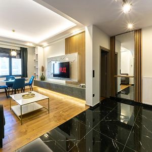 Appartement à 2 Chambres à Coucher