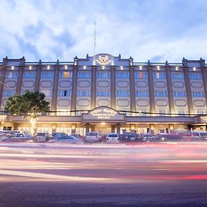 Le President Hotel