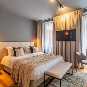 Gralhas Suites