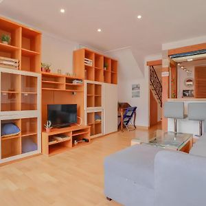 Appartement à 2 Chambres à Coucher