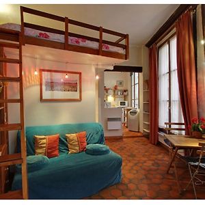 Studio Charmant Au Coeur De Paris Avec Vue Sur La Ville 30 M²