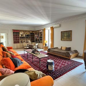 Appartement de Luxe à 3 Chambres à Coucher