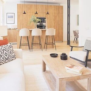 Appartement à 3 Chambres à Coucher