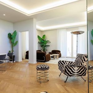 Appartement à 3 Chambres à Coucher