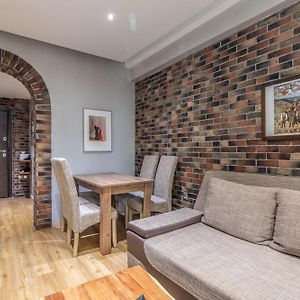Fm Cosy Flat In Petralona