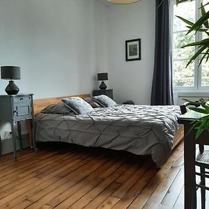 Appartement à 2 Chambres à Coucher