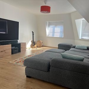 Appartement à 3 Chambres à Coucher