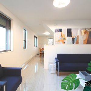 Villa à 3 Chambres à Coucher