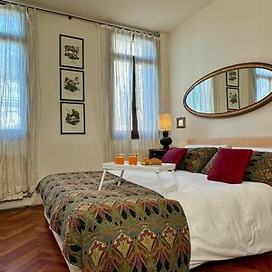 Appartement de Luxe à 1 Chambre à Coucher