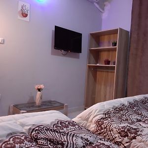 Appartement à 2 Chambres à Coucher