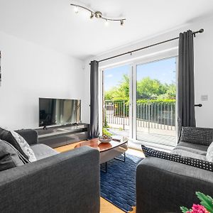 Appartement à 2 Chambres à Coucher