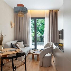 Magno Apartments Pureza Suites